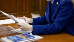 По иску прокуратуры суд взыскал компенсацию морального вреда  с хозяина собаки, укусившей несовершеннолетнюю